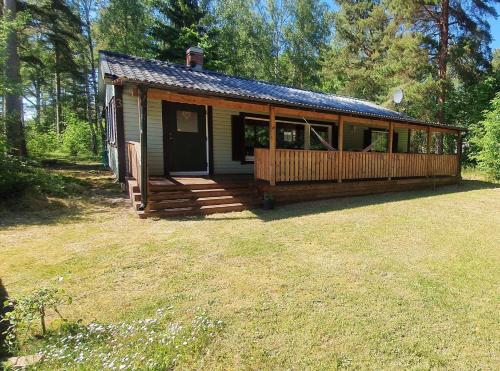 Well-equipped Beachside Cottage