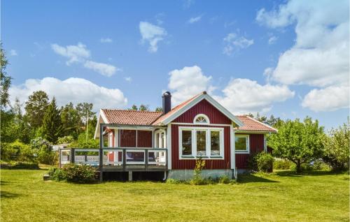 Beautiful Home In Trosa With Kitchen