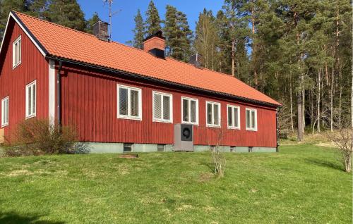 2 Bedroom Stunning Home In Kristinehamn